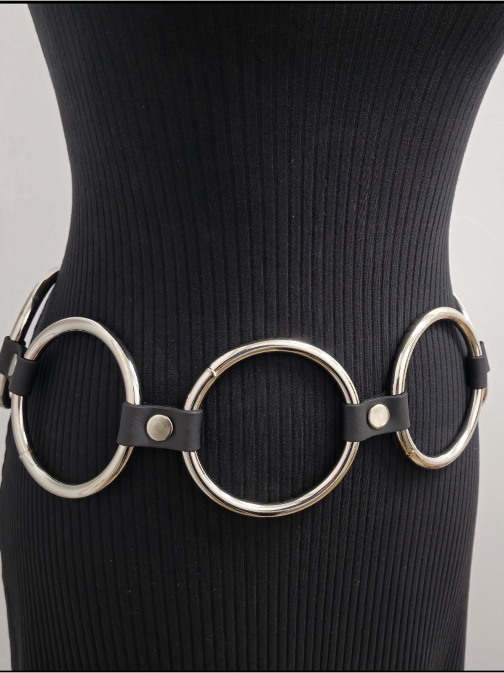 Silver 3” Ring Waist Belt in Black